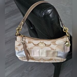 Rare Coach Signature C Canvas & Leather Patent Hobo Shoulder Crossbody Purse